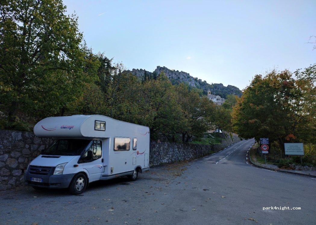 (06500) Sainte-Agnès - 81 Avenue du Château — foto 2