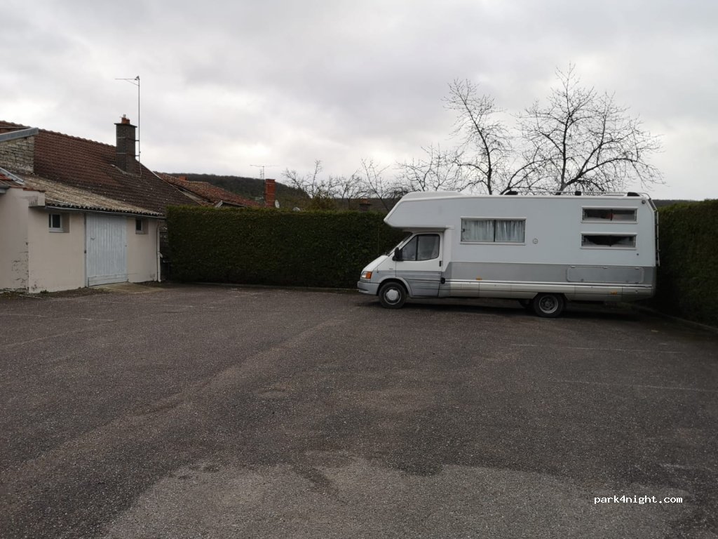 (10310) Ville-sous-la-Ferté - 8 Rue de l'Aube — foto