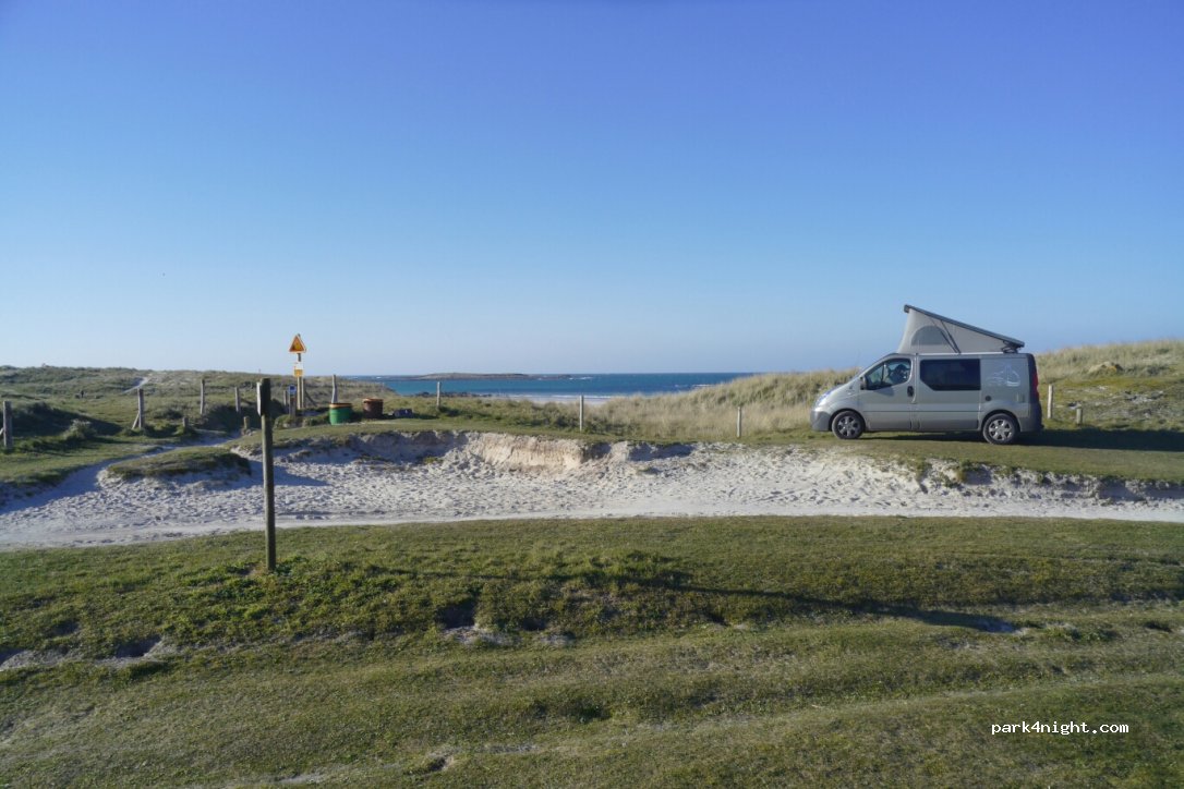 (29830) Lampaul-Ploudalmézeau - Unnamed Road — foto