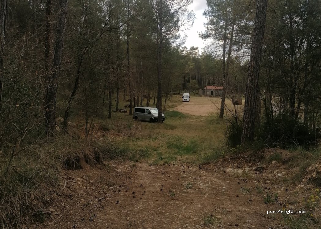 (08612) Montmajor - Unnamed Road — foto 2