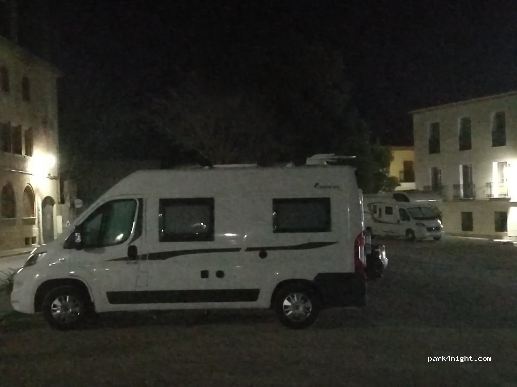 (16400) Tarancón - 9T Plaza del Ayuntamiento — foto 2