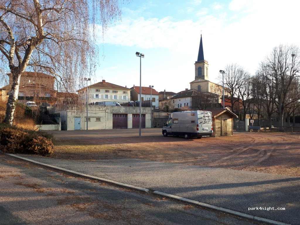 (69240) Saint-Vincent-de-Reins - 3 Le Bourg — foto