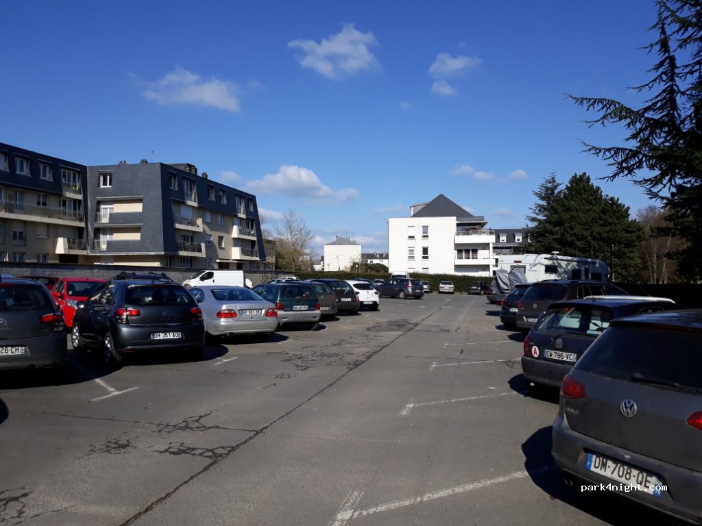 (14400) Bayeux - 9 Avenue de la Vallée des Prés — foto