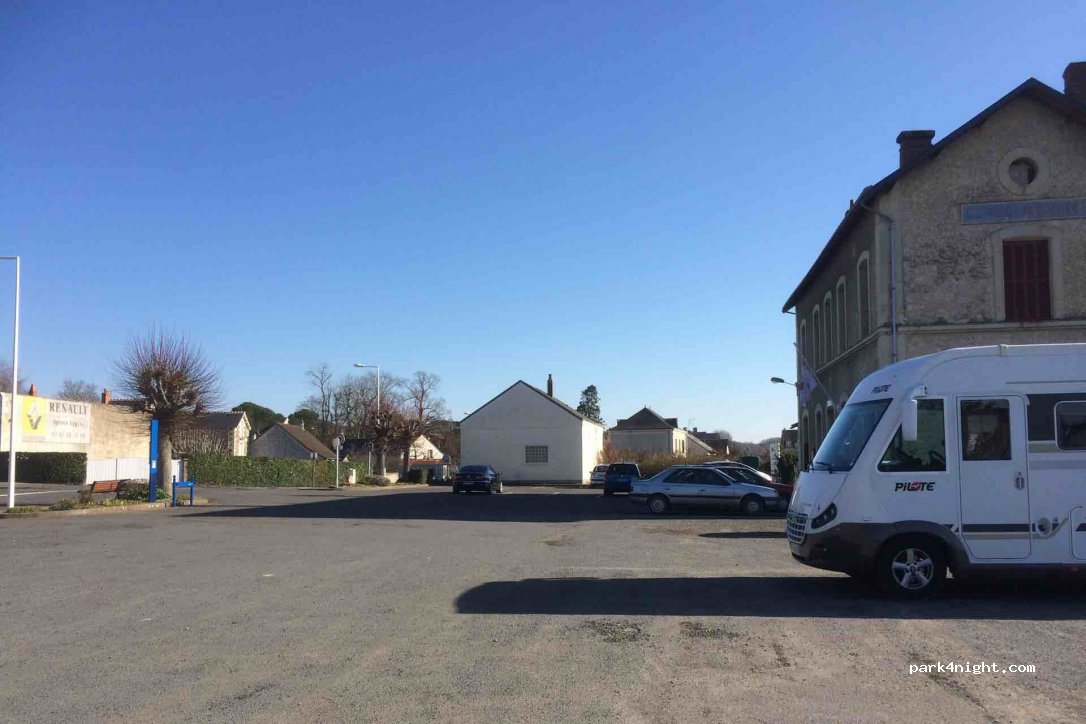 (37160) Descartes - Rue L’éveillé — foto