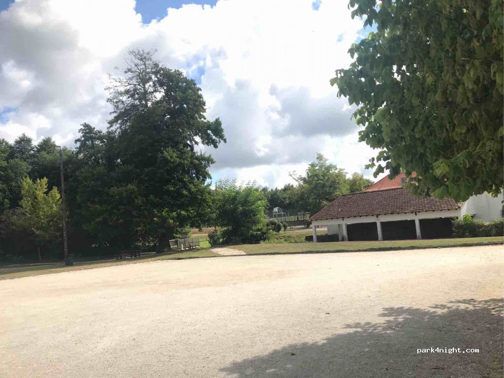 (17210) Bedenac - 17 Avenue Anne d'Autriche — foto 2