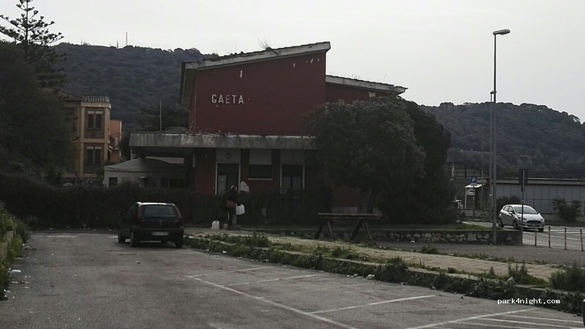 (04024) Gaeta - 20 Via del Piano — foto 2