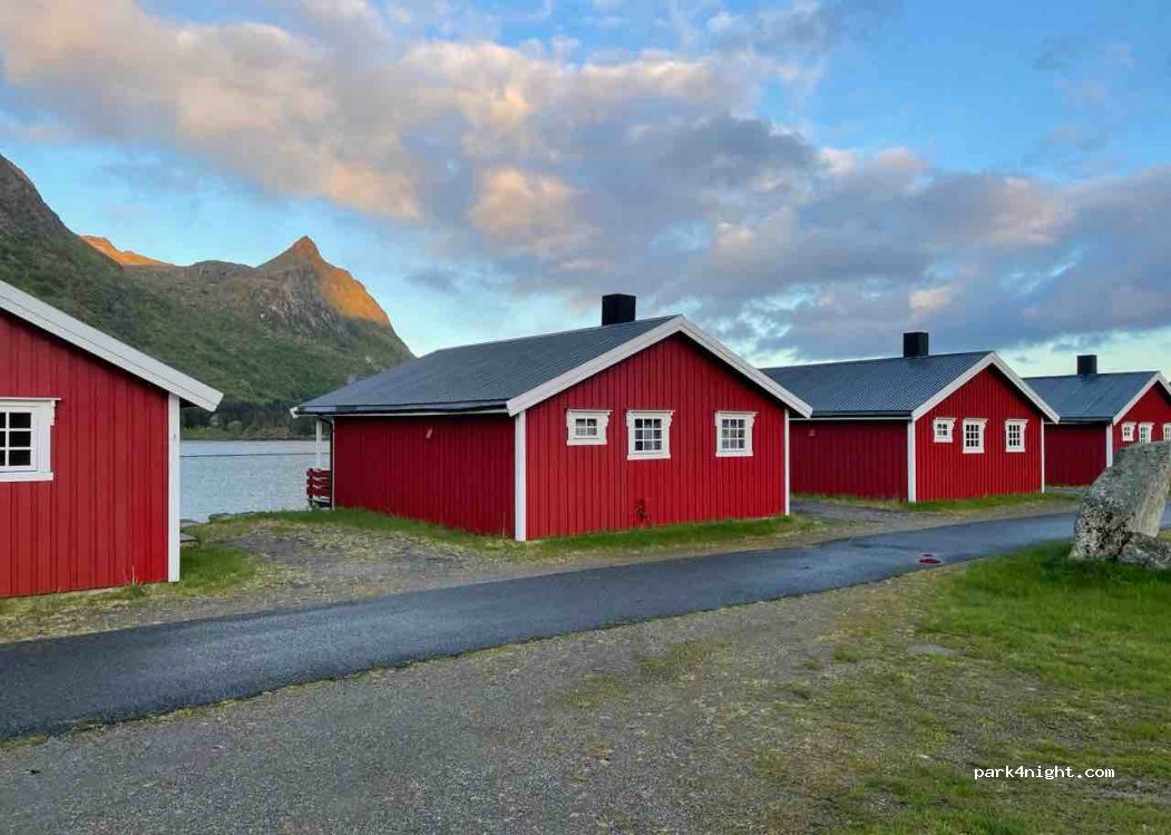 Lofoten Fjordcamp — foto 2