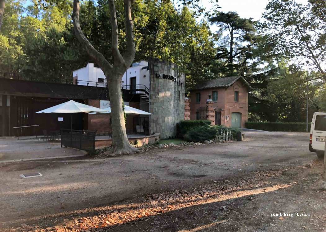 (17001) Girona - 12 Carrer del Riu Güell — foto
