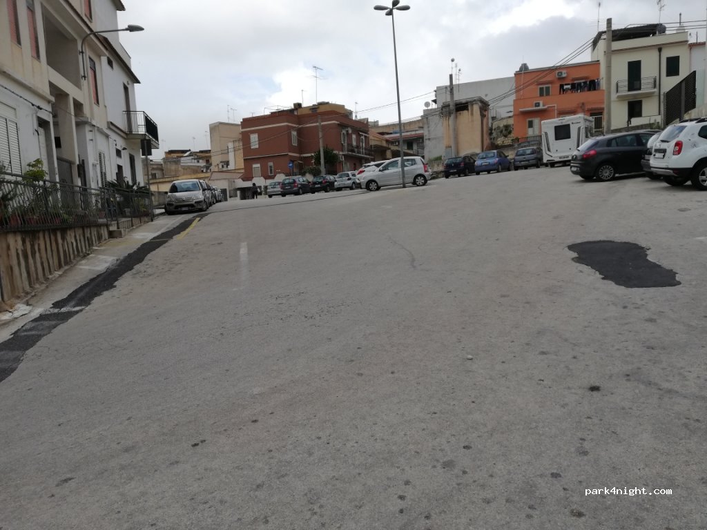 (96017) Noto - 3 Largo Luigi Settembrini — foto 3
