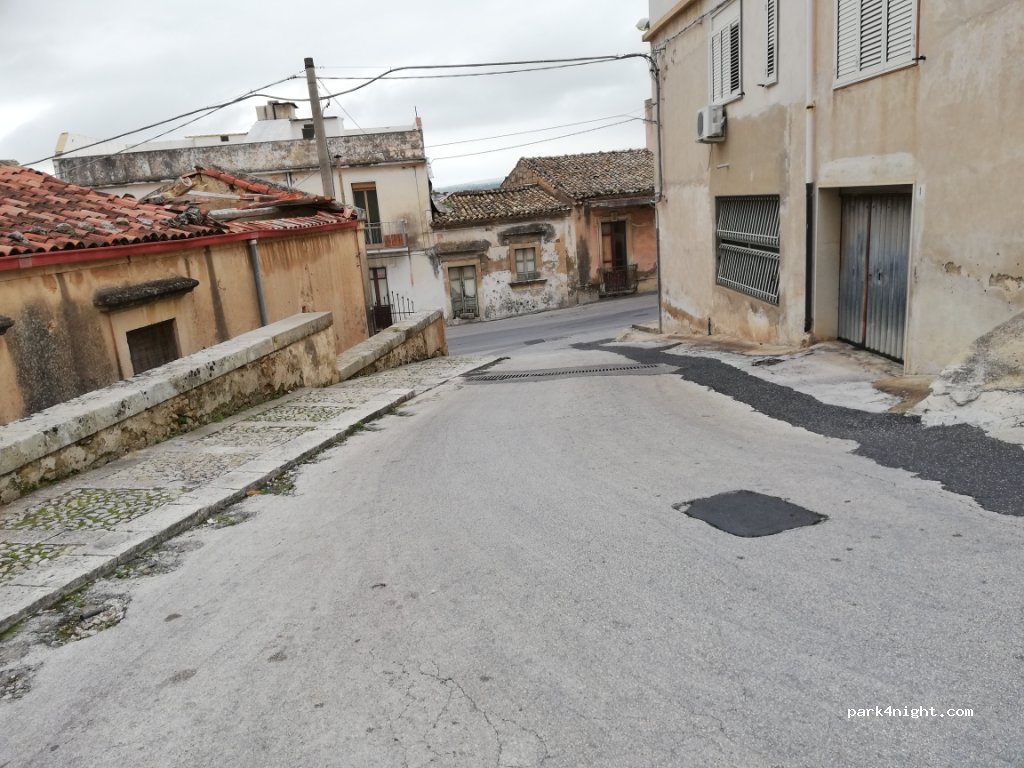 (96017) Noto - 3 Largo Luigi Settembrini — foto 4