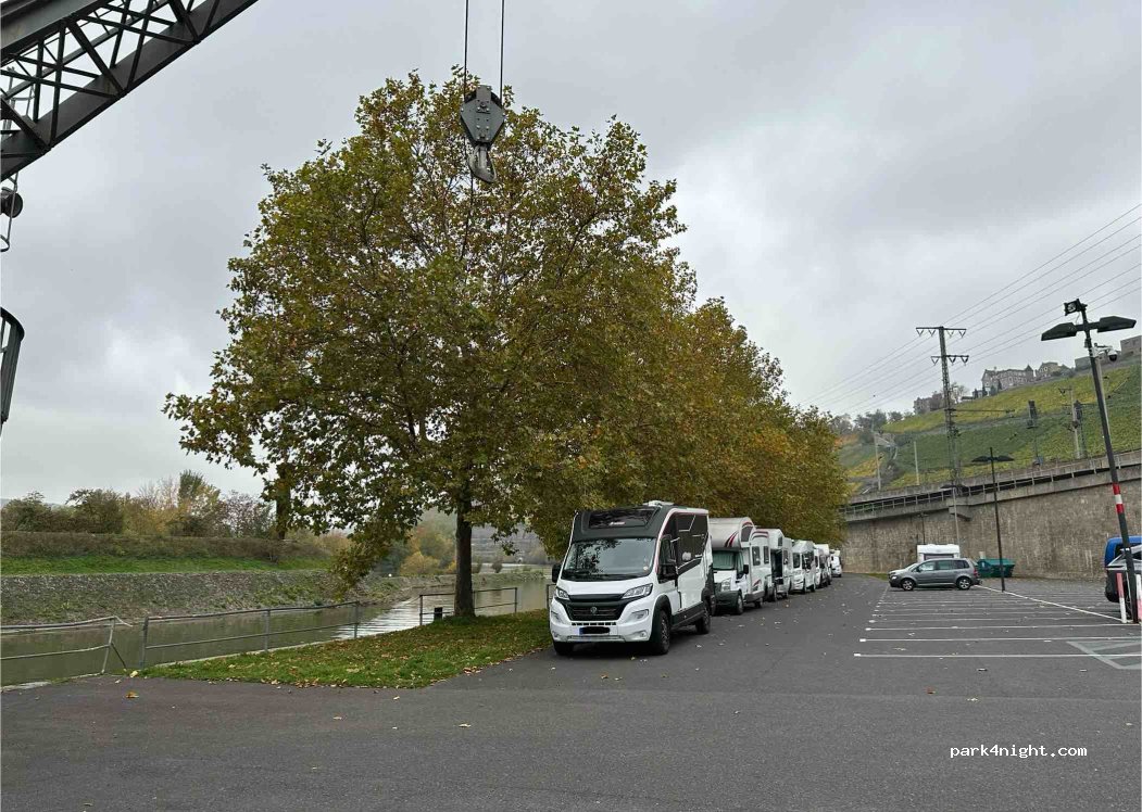 (97080) Würzburg - 22 Veitshöchheimer Straße — foto 4