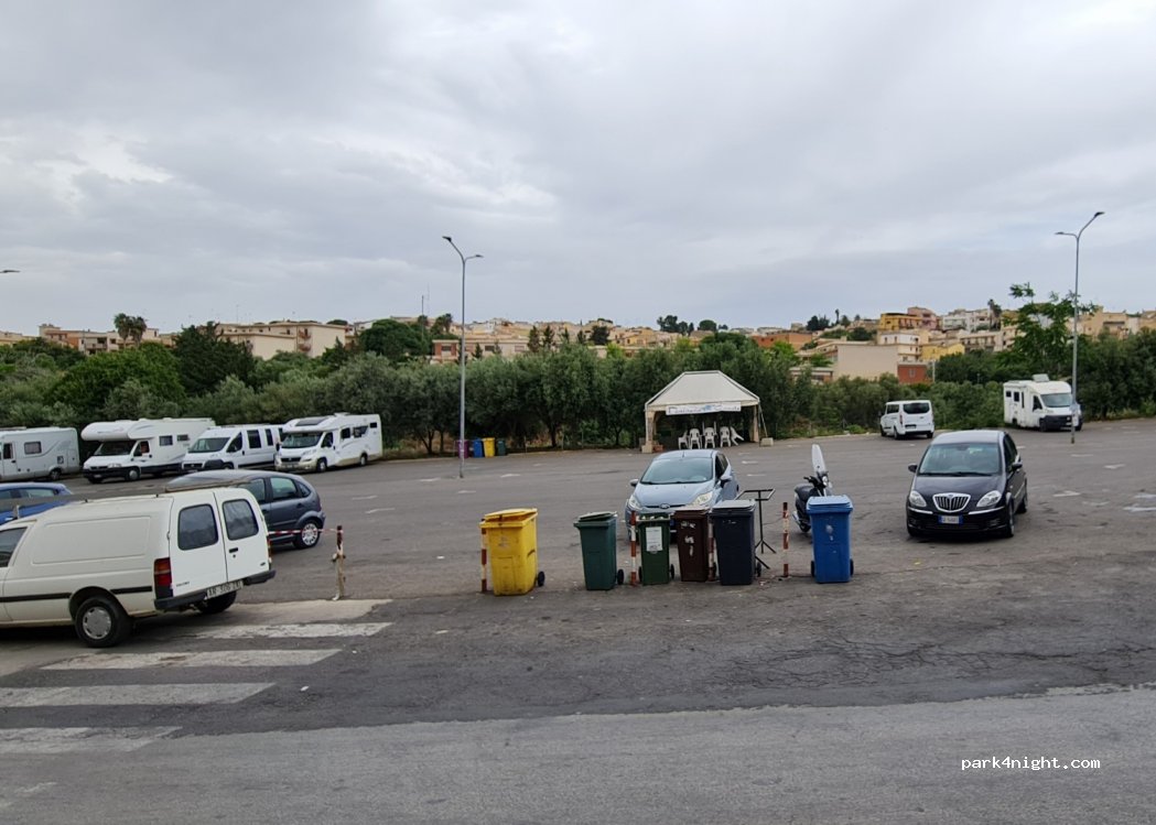 (96017) Noto - 107-109 Via Tommaso Fazello — foto 2