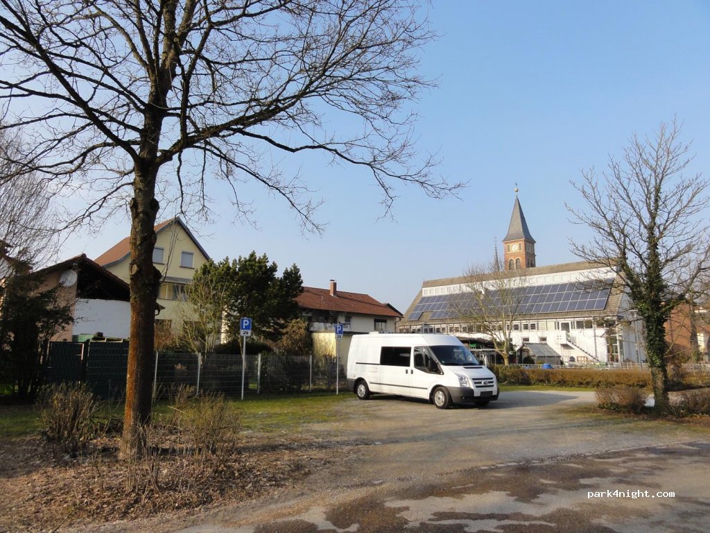 (69256) Mauer - Schlosshof — foto