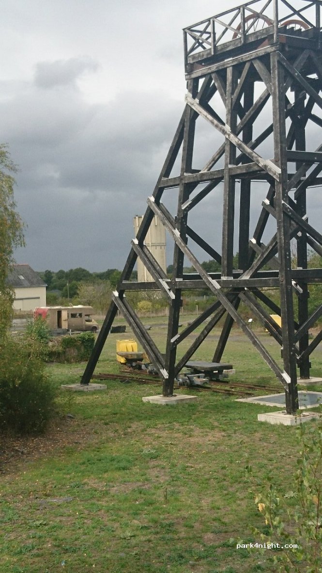 (49370) La Pouëze - 3 La Butte — foto 2
