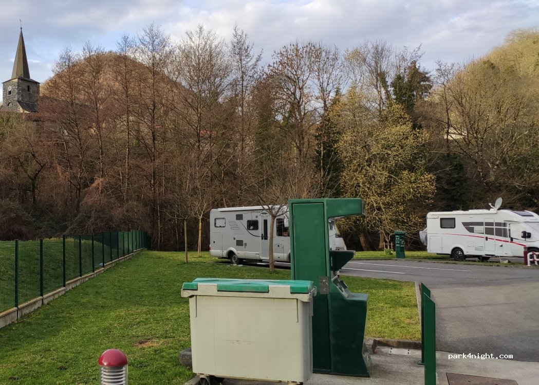 (65370) Mauléon-Barousse - Rue de l'Église — foto 3