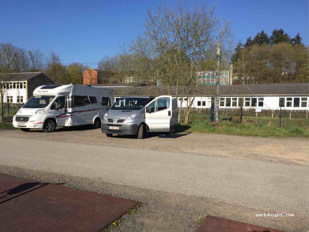 (6690) Vielsalm - 1 Rue des Chasseurs Ardennais — foto 2