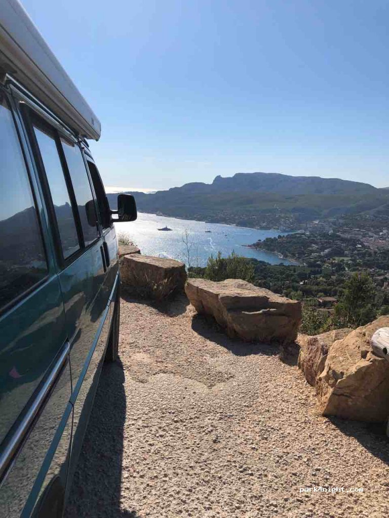 (13260) Cassis - Route des Crêtes — foto