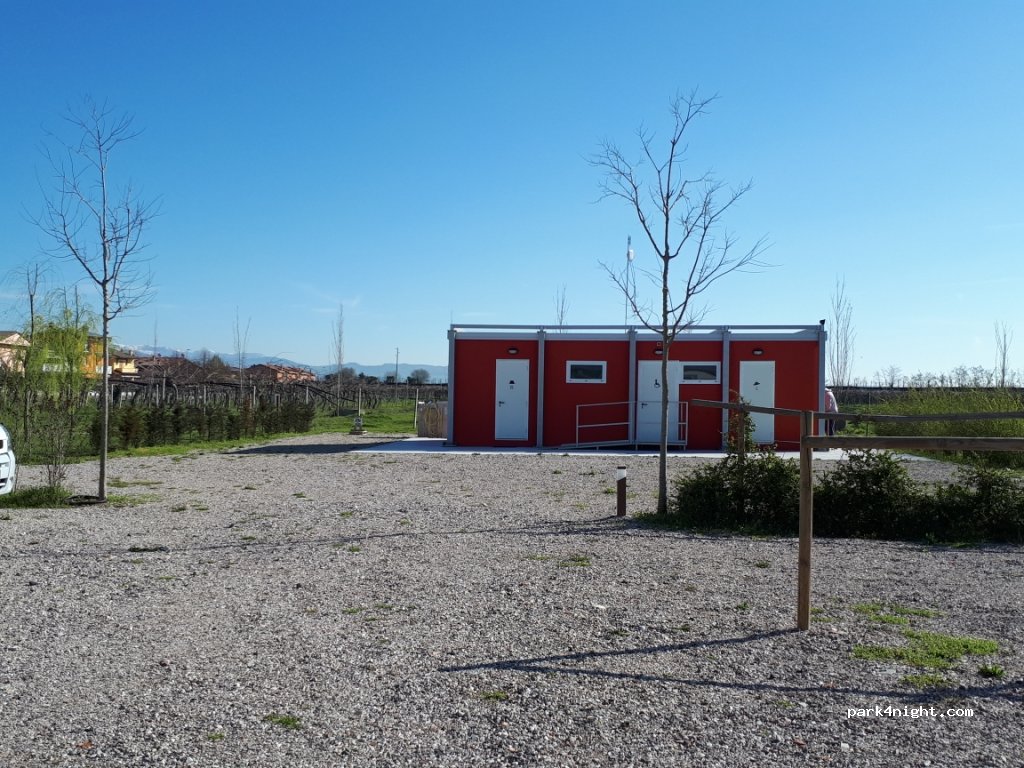 AGRICAMPEGGIO COURT — foto