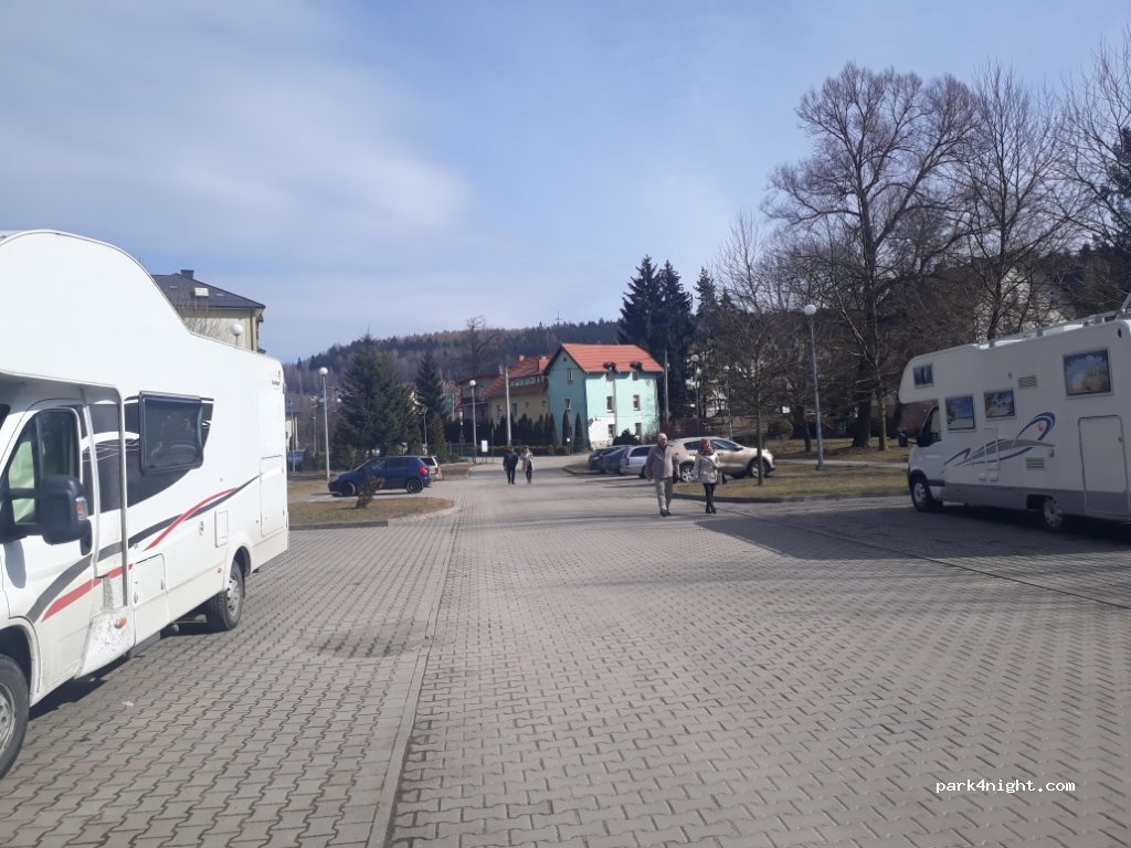 (57) Kudowa-Zdrój - 13 1 Maja — foto 3
