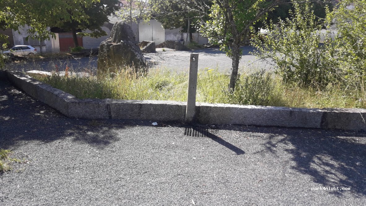 (32703) Maceda - Rúa do Toural — foto 4