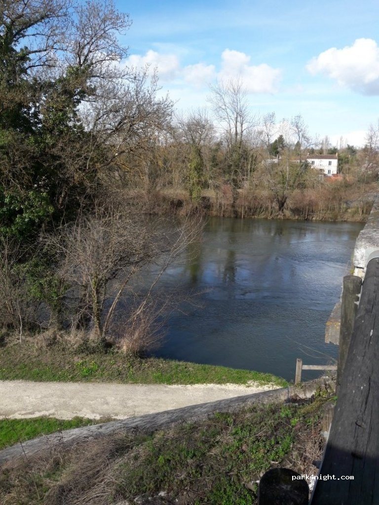 (16100) Saint-Brice - 1 Route de Nercillac — foto
