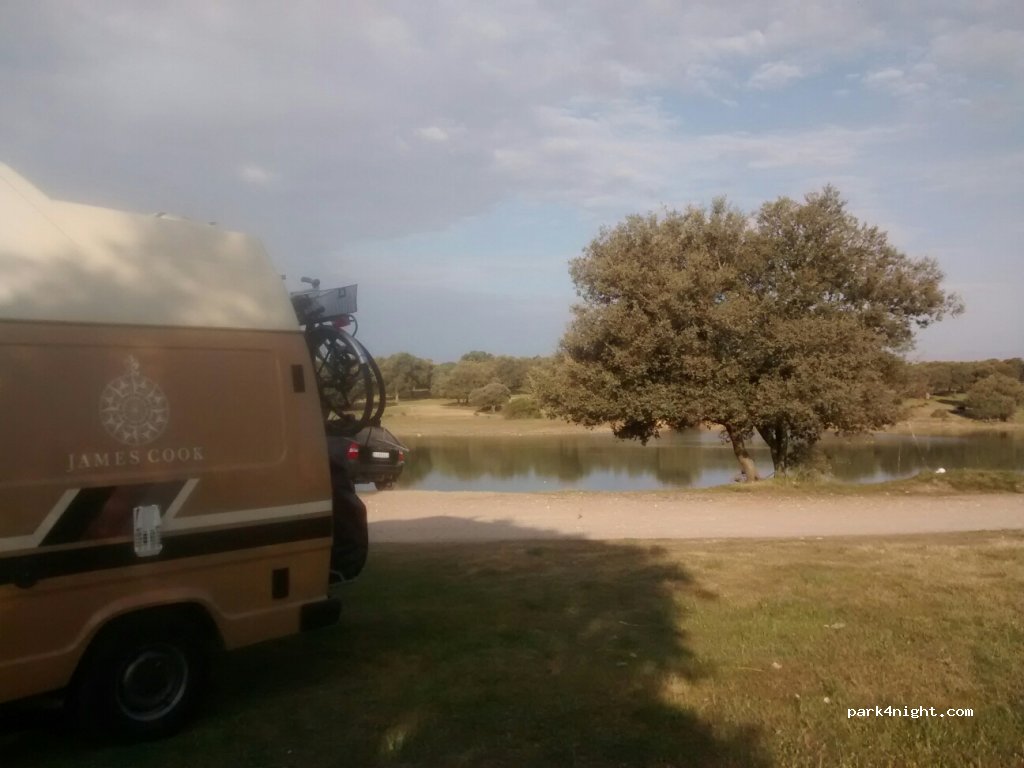 (45610) Navalcán - Unnamed Road — foto