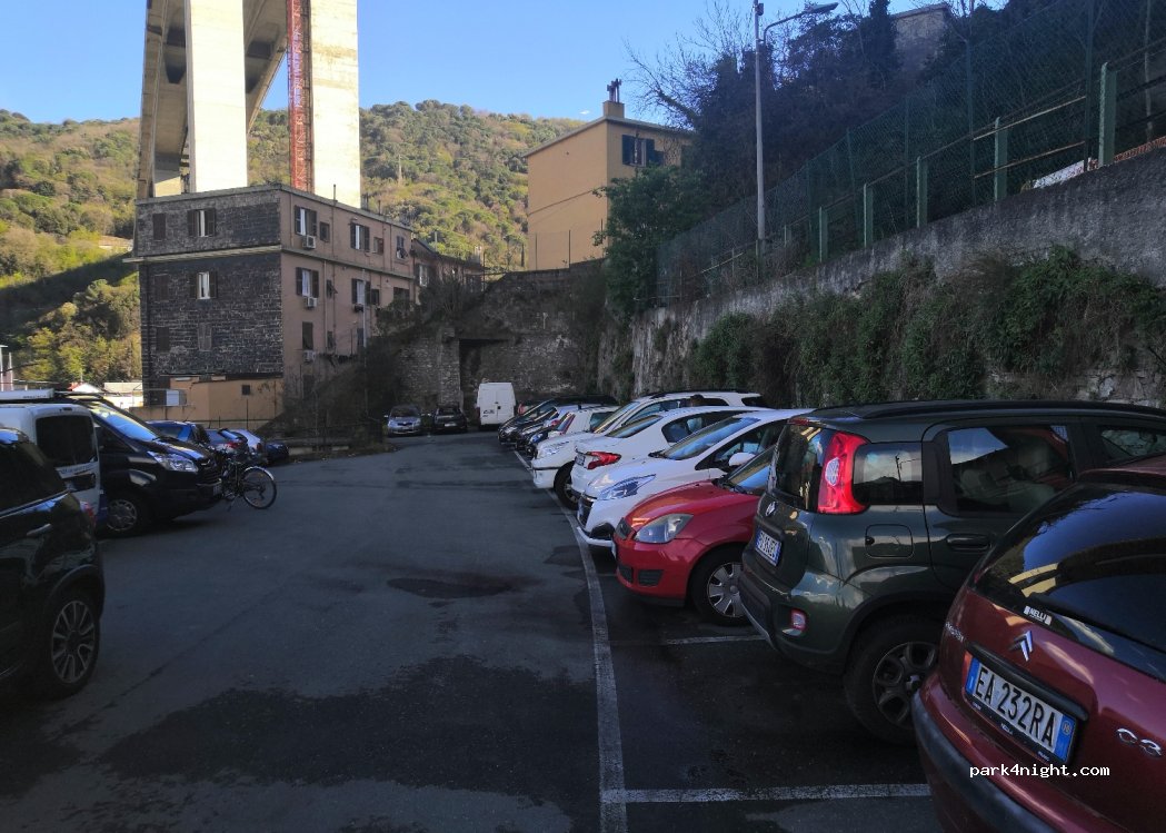 (16138) Genova - 2B Sal. Gavette — foto