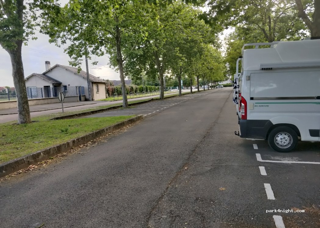 (18000) Bourges - Rue Martin Siemens — foto 2
