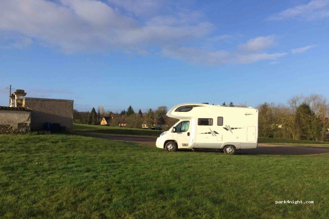(89230) Montigny-la-Resle - 9 Rue Gratto — foto