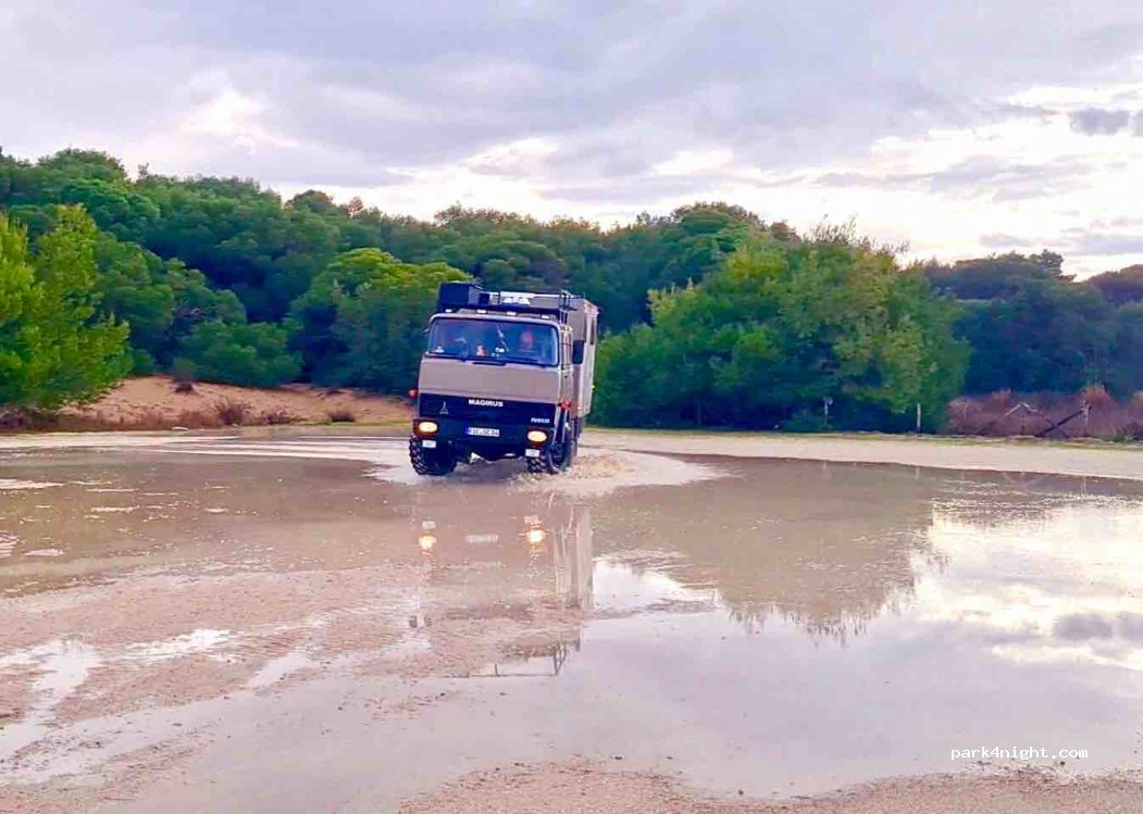 (270 52) Larisos - Unnamed Road — foto 2
