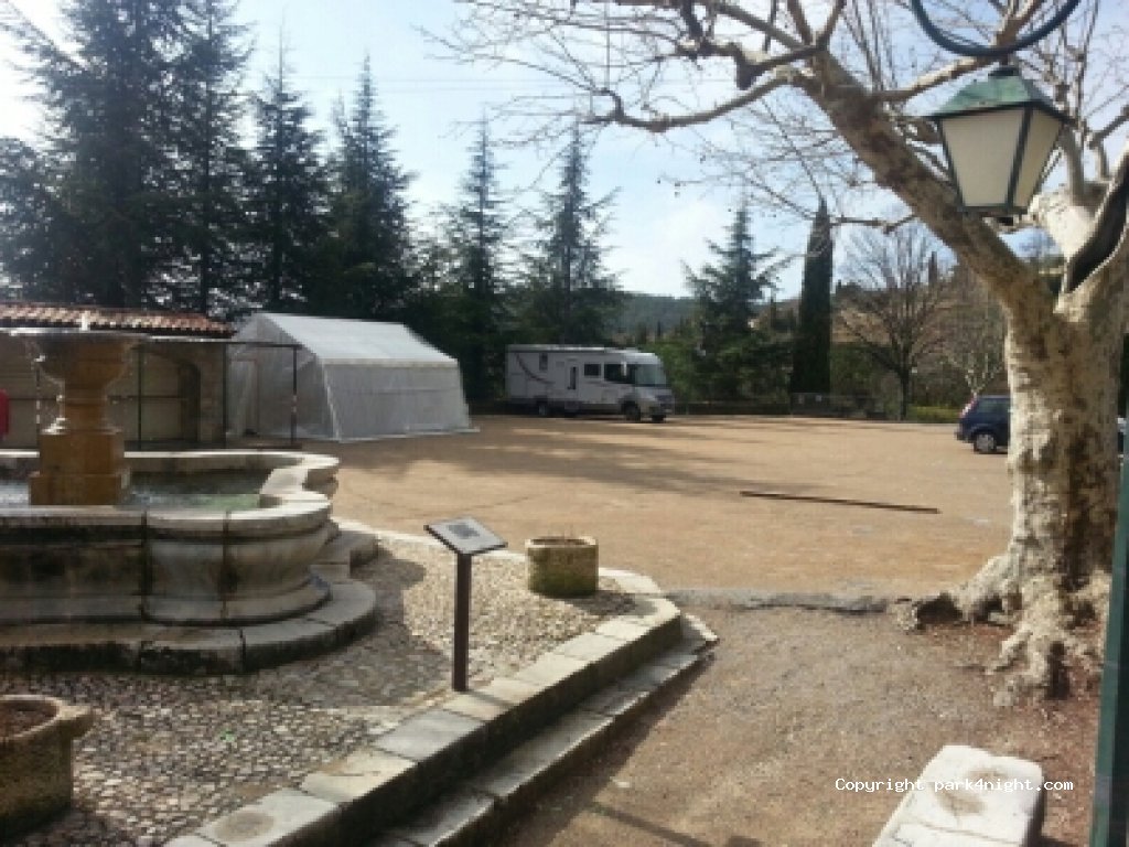 (83440) Seillans - Saint-Roc — foto principale