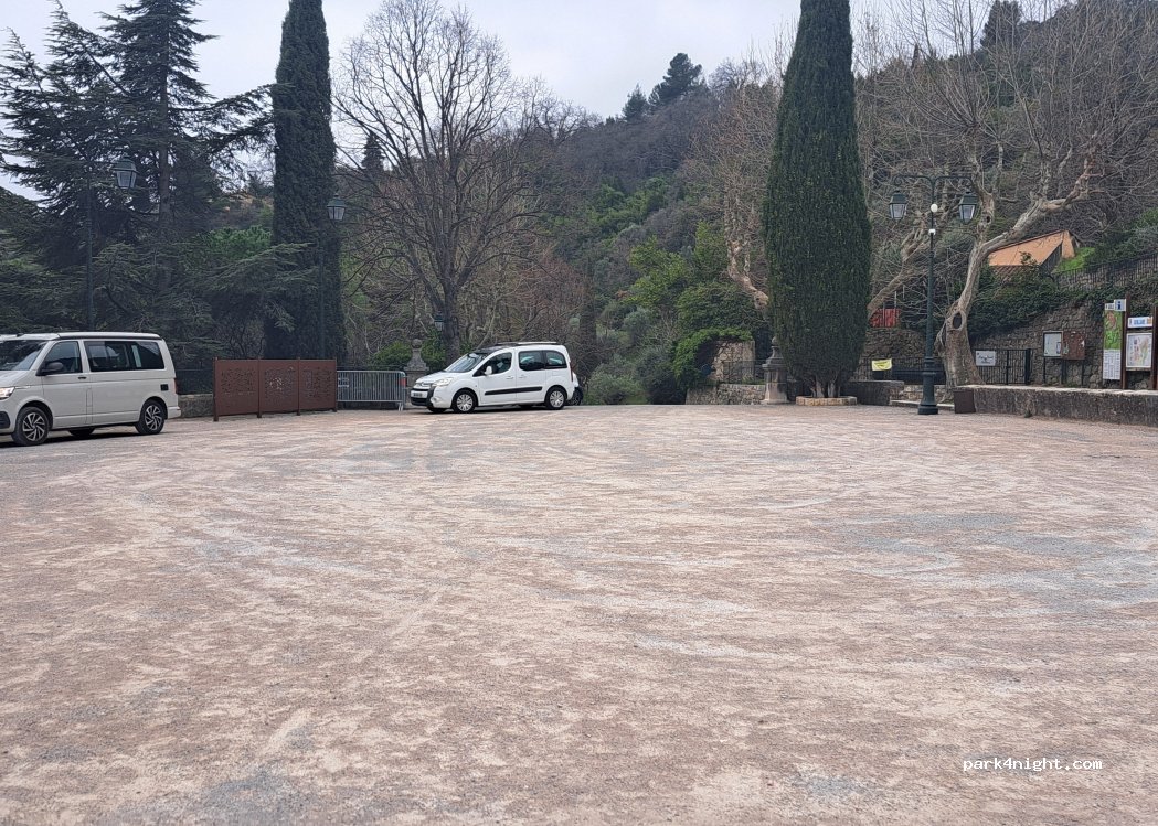 (83440) Seillans - Saint-Roc — foto 2
