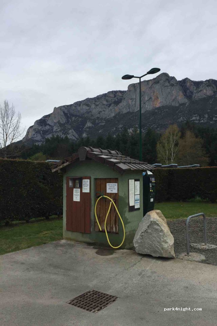 (09310) Les Cabannes - 228-231 La Bexanne — foto 2