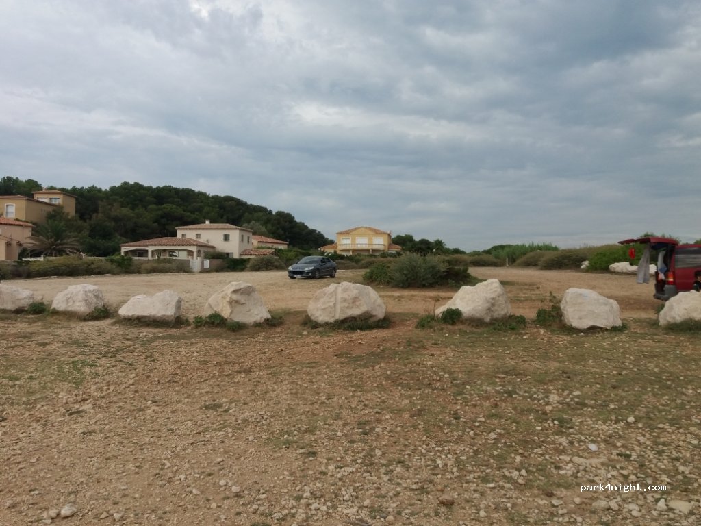 (13500) Martigues - 4 Chemin des Tamaris — foto