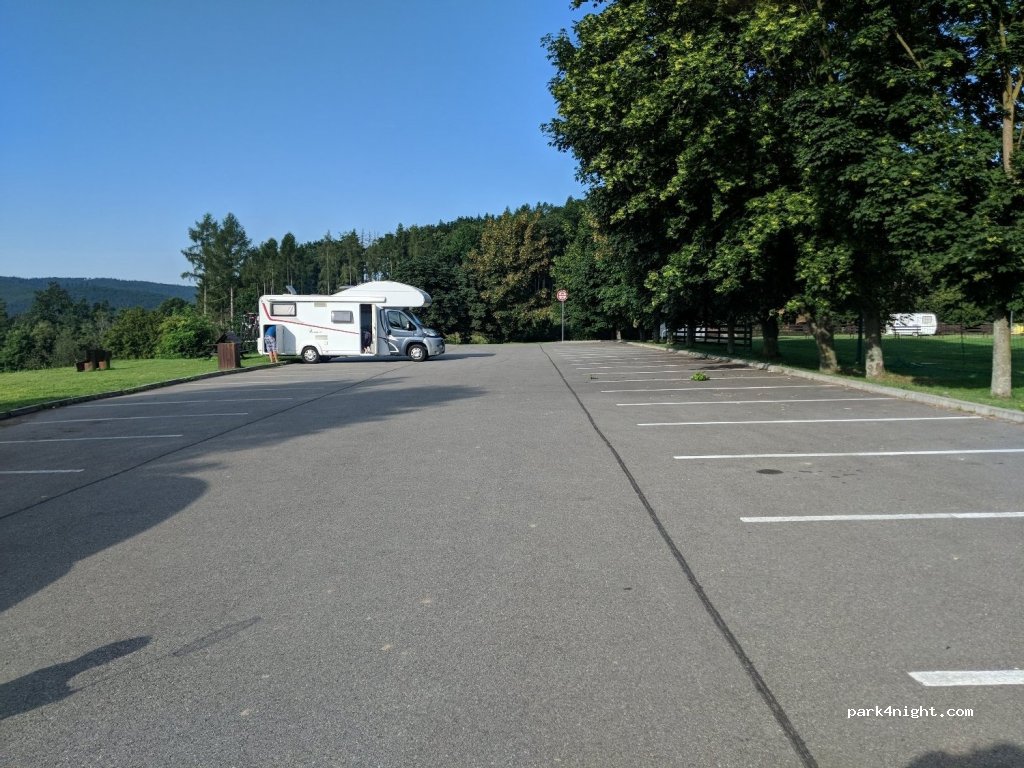 (783 25) Bouzov - Taliánka — foto