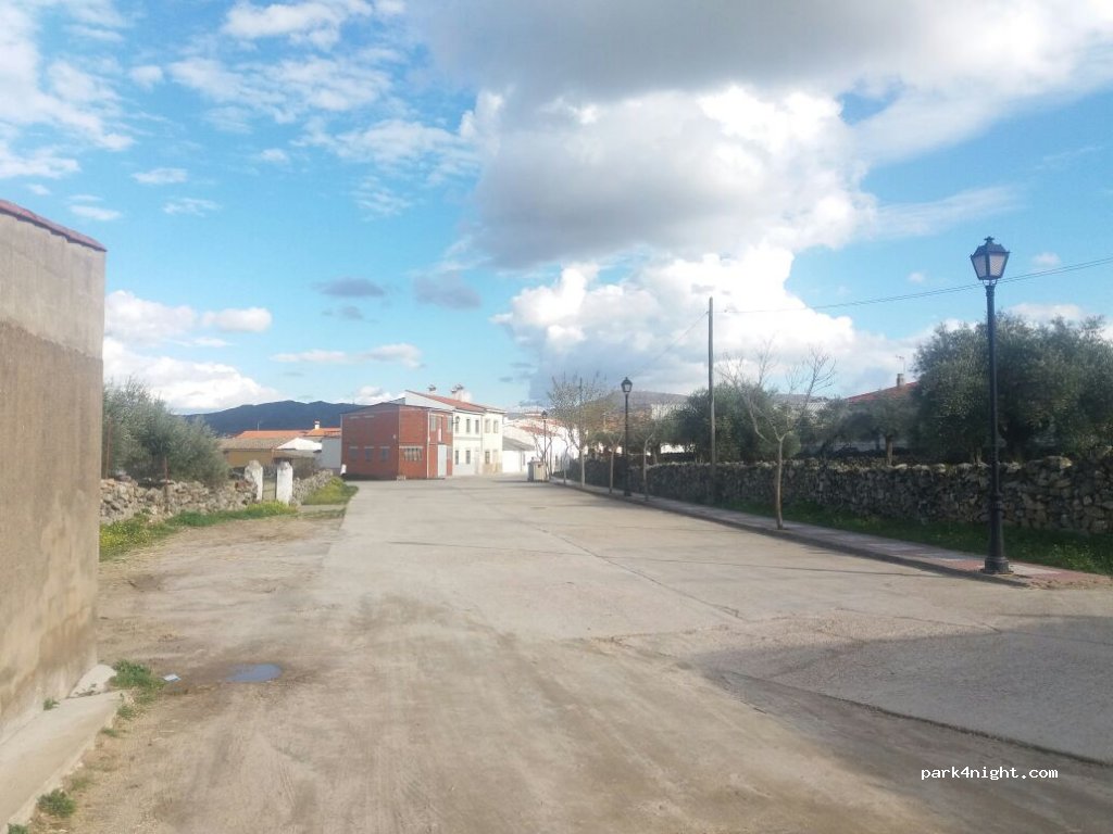(10187) Albalá - 40 Calle Víctor Celestino Borreguero — foto