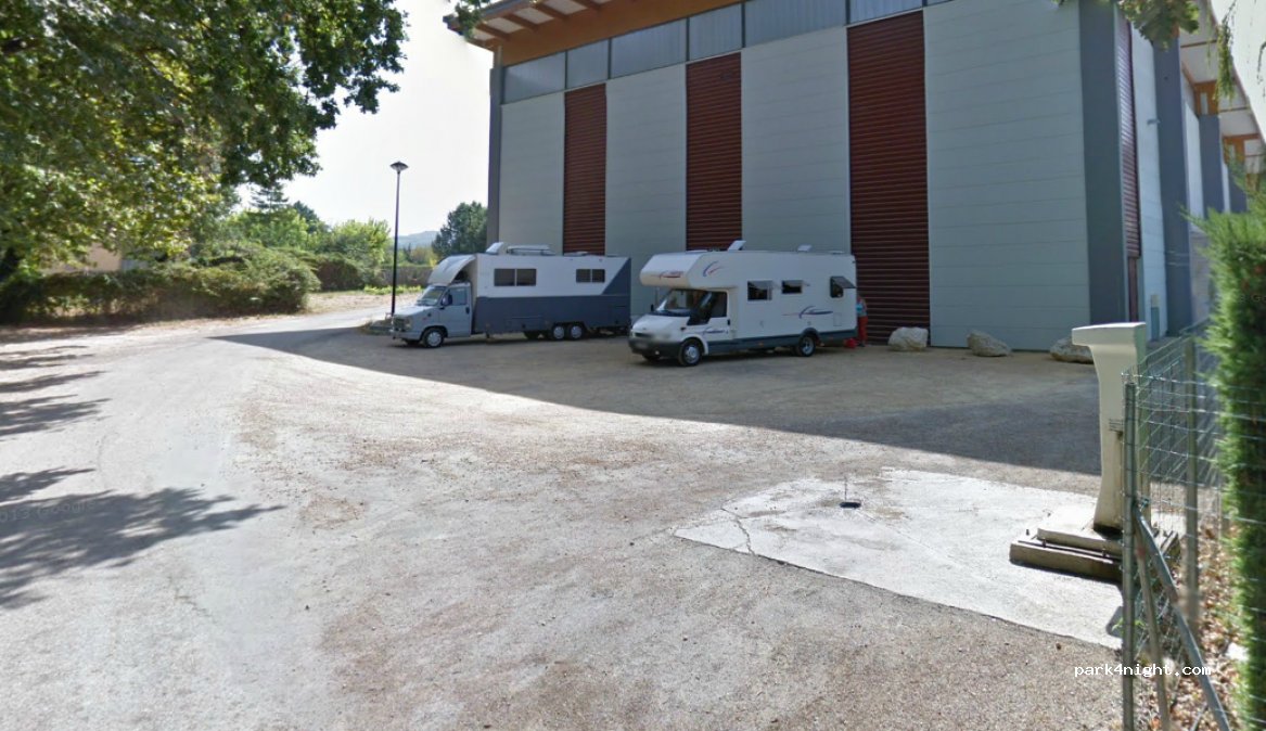 (84210) Pernes-les-Fontaines - 315 Avenue de Coucourelle — foto
