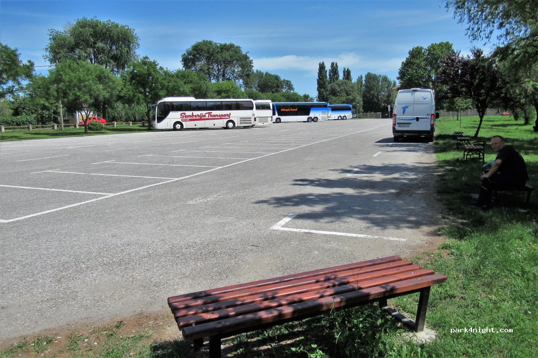 () Sremski Karlovci - Karađorđeva — foto