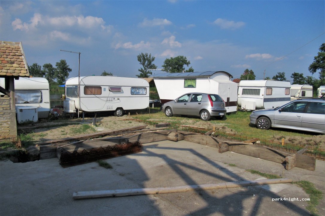 Autokamp Štrand Bogojevo — foto