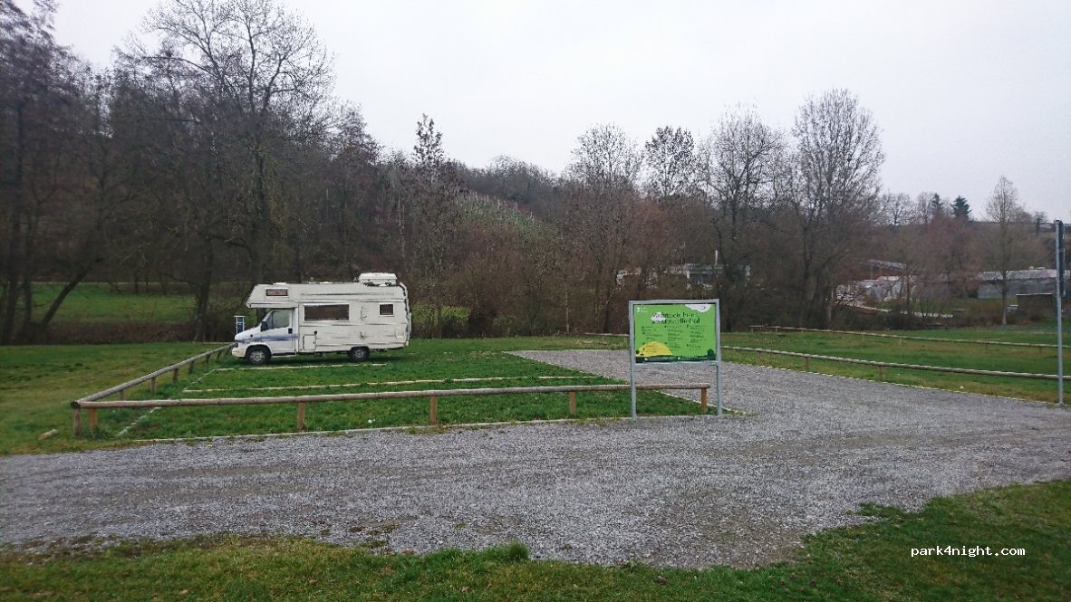 (71720) Oberstenfeld - 100 Beilsteiner Straße — foto