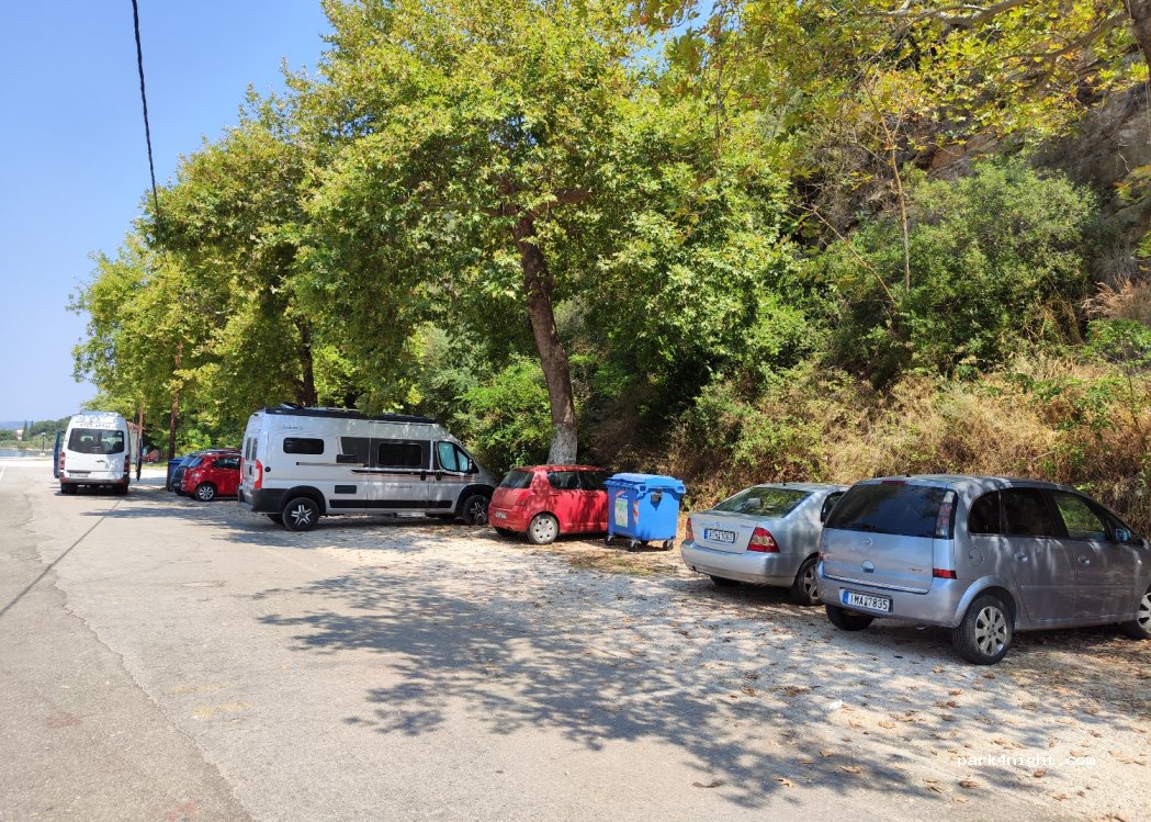 (300 16) Menidi - 60 Ethniki Odos Agriniou Artas — foto 2