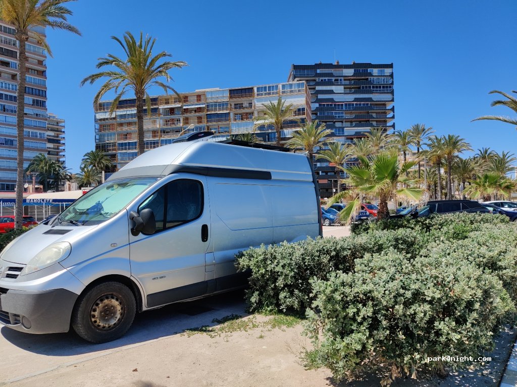 (03540) Alacant - 20-21 Avenida de Niza — foto