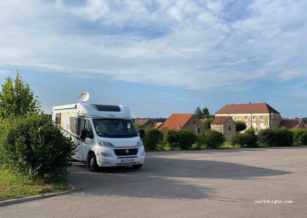 (39290) Chevigny - 11 Rue de Rainans — foto 4