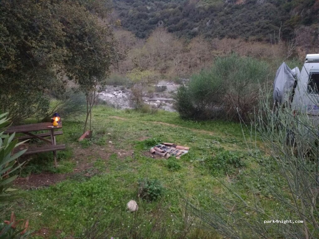 (350 16) Argirochori - 390 Eparchiaki Odos Kompotadon-Moni Agathonos — foto