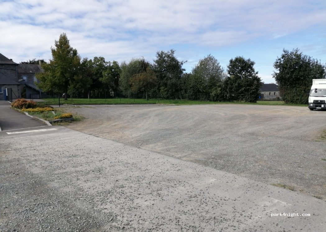 (35460) Saint-Ouen-la-Rouërie - 5-7 Rue du Moulin — foto 2