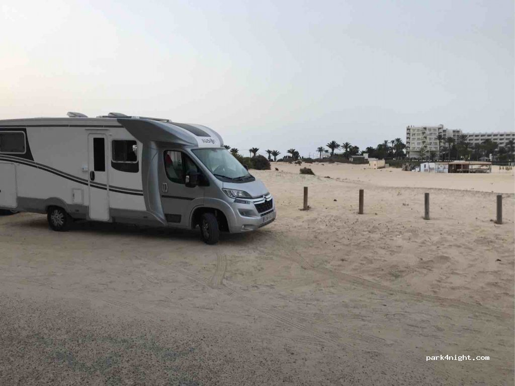 (35660) La Oliva - 1C Avenida Corralejo Grandes Playas — foto