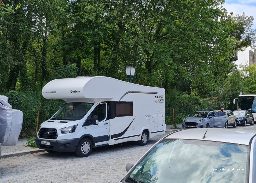 (4810) Guimarães - 15 Rua Dona Urraca — foto 4