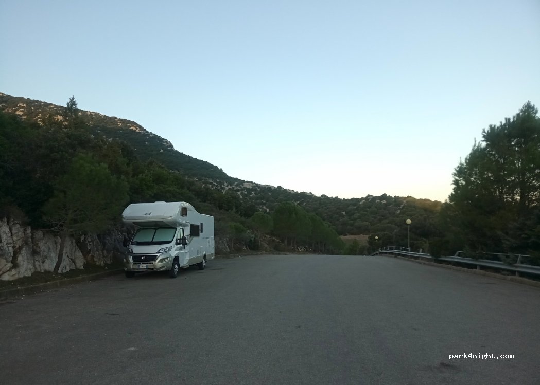 (08022) Nuoro - Strada Comunale di Ispinigoli — foto 2