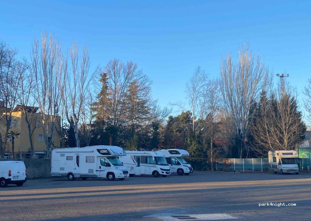 (28300) Aranjuez - 11 Carretera de Madrid — foto 2