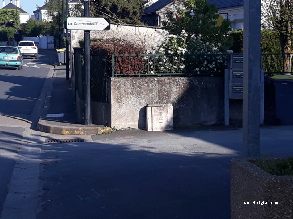 (37210) Parçay-Meslay - 1 Allée du Bourg — foto